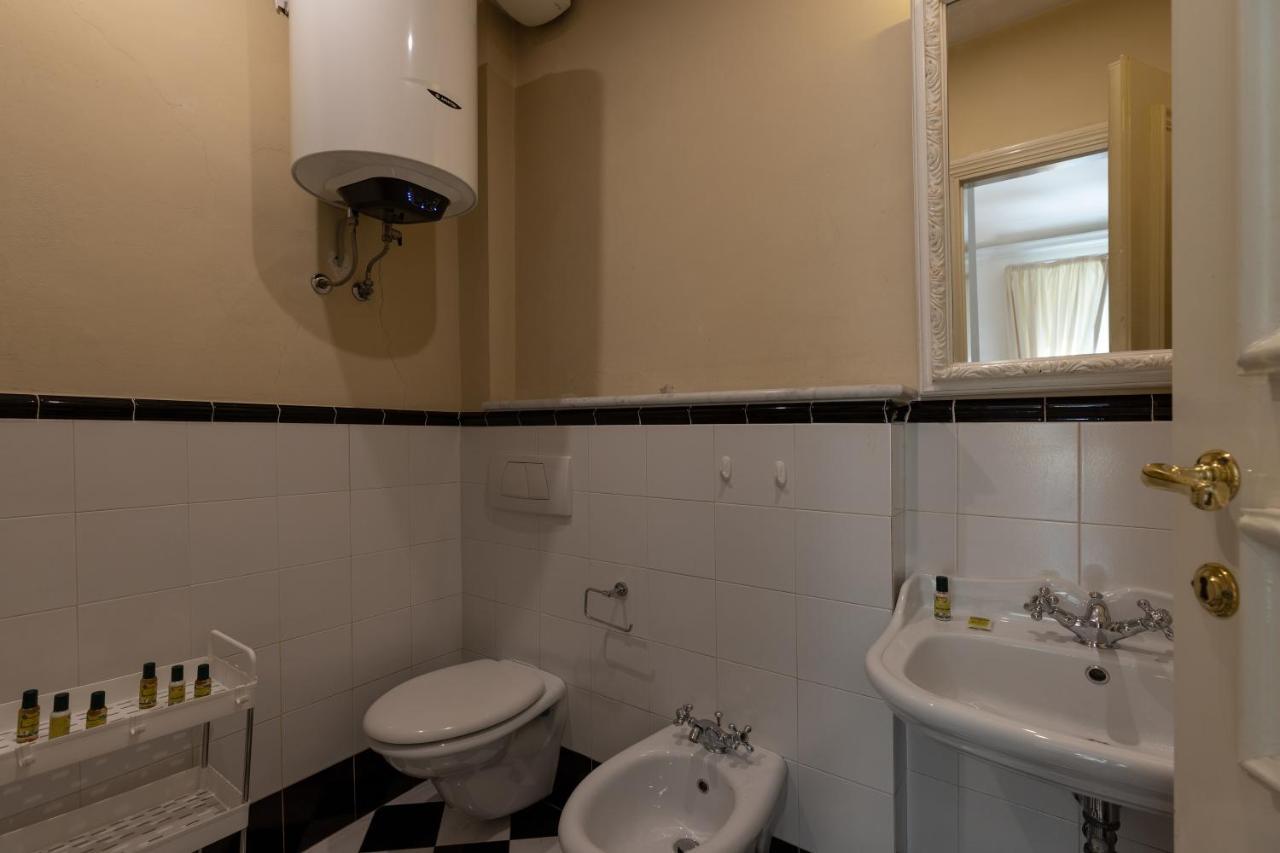 Big Apartment A Stone'S Throw From The Duomo Florence Exterior photo